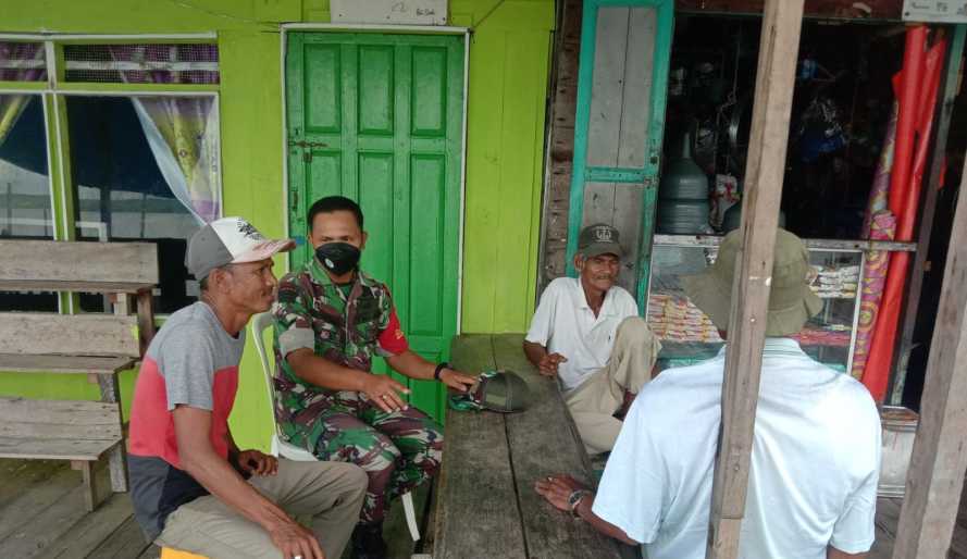 Upaya Babinsa Koramil 04/Kuindra Lakukan Komsos di Wilayah