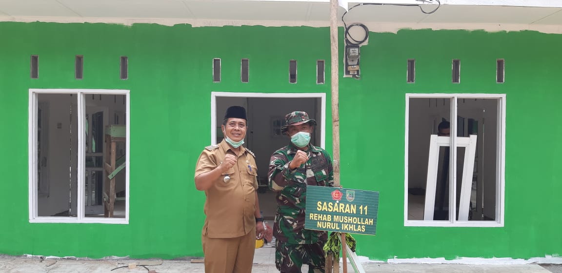 Pasiter dan Camat Tinjau Pembangunan Mushola Program TMMD