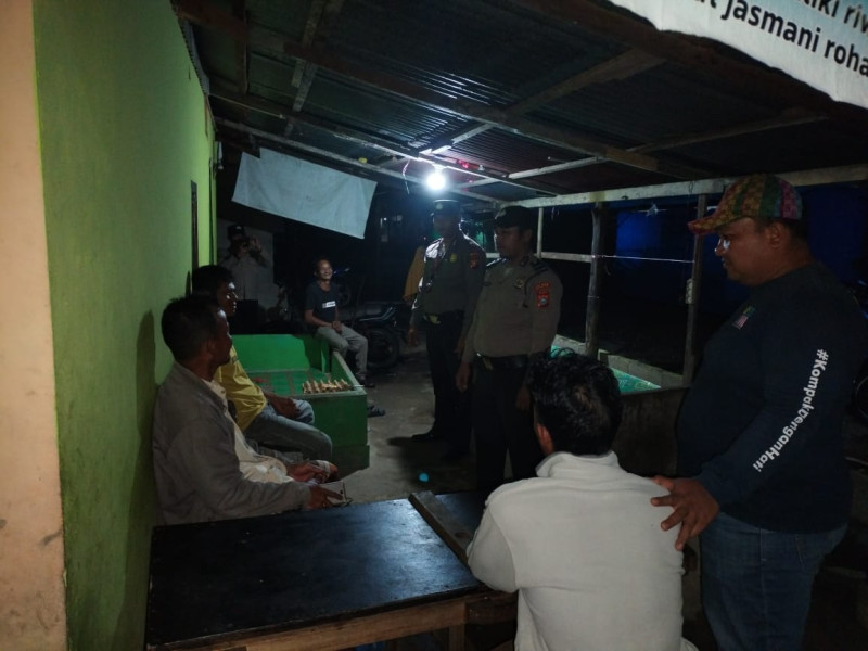 Ciptakan Situasi Kondusif, Personil Polsek Gaung Laksanakan Patroli Malam