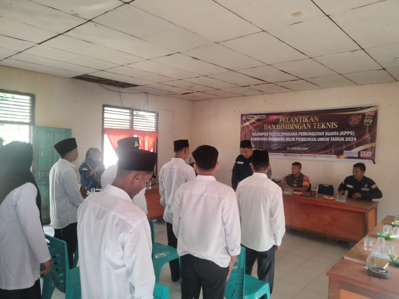 Babinsa Desa Tukjimun Hadiri Pelantikan dan Pengambilan Sumpah Jabatan PTPS