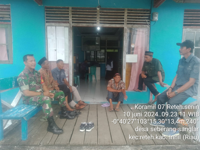 Koramil 07/Reteh Tingkatkan Keamanan dan Kebersamaan Bersama Masyarakat