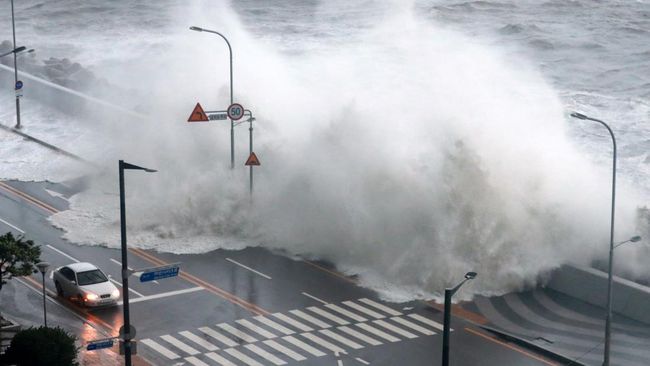 Topan Hinnamnor Terjang Korsel, 1 Tewas dan 60 Ribu Rumah Mati Listrik