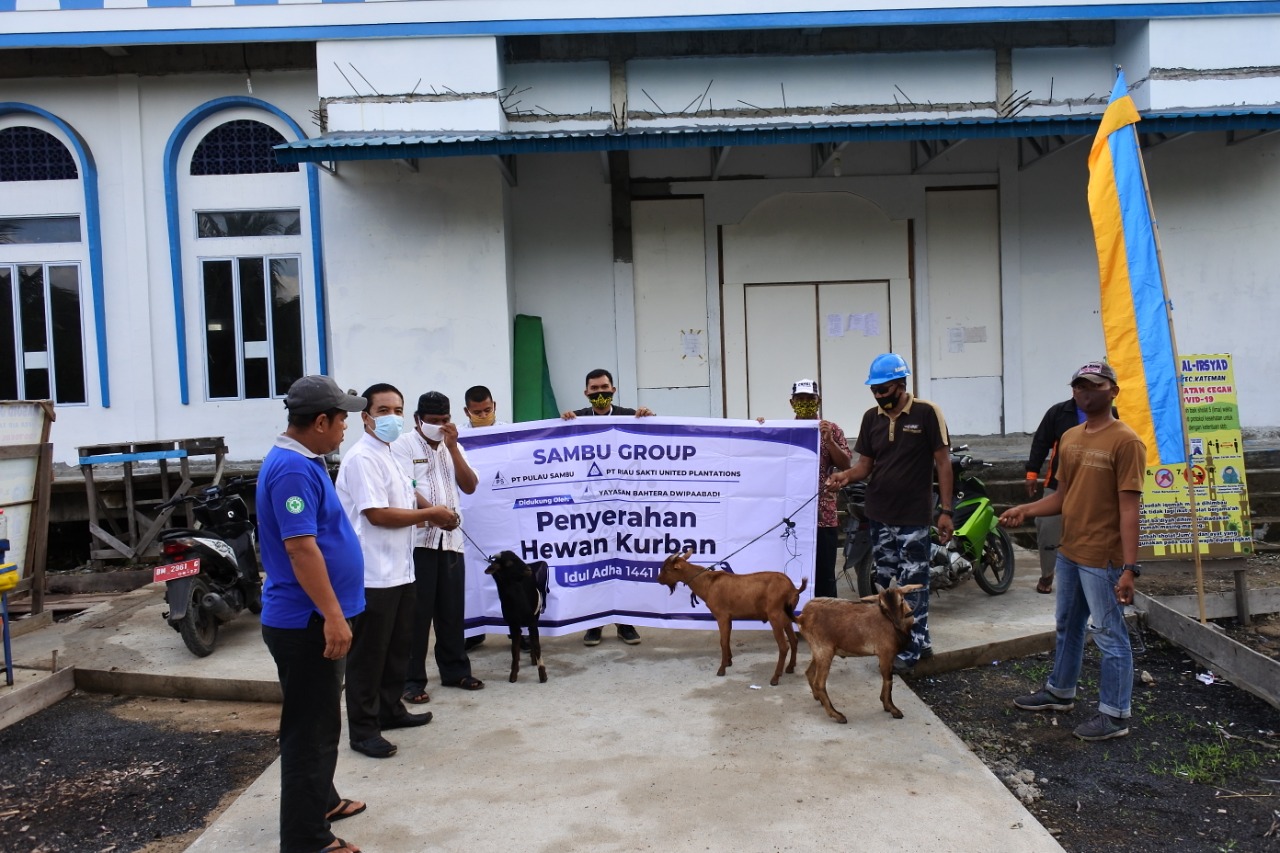 Sambu Group Kembali Serahkan Hewan Kurban Idul Adha 1441 H 