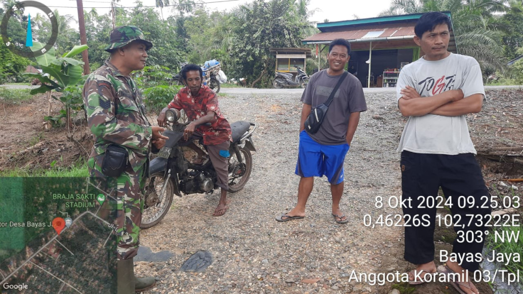 Terlihat Akrab, Babinsa 03/Tpl Komsos Dengan Warga Binaannya