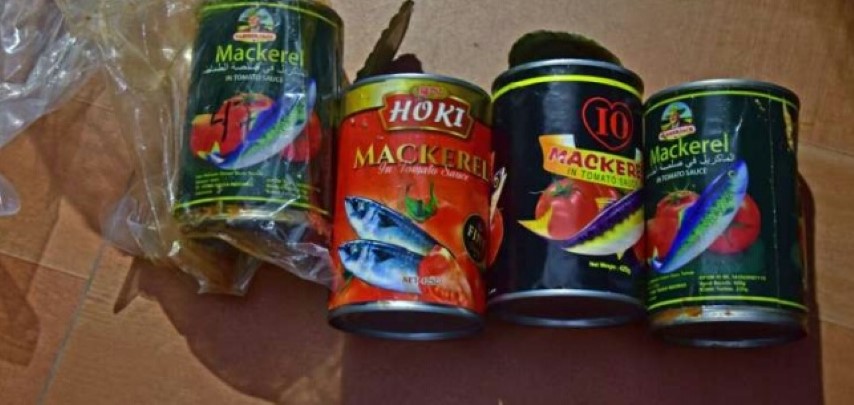 Tim Gabungan Diskes, Disperindag dan kepolisian Inhil Sidak 27 Merk Ikan Mackerel