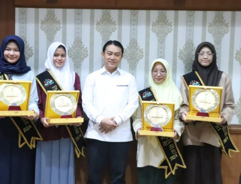 Wakil Ketua DPRD Riau Menerima Kunjungan Kandidat Parlemen Remaja