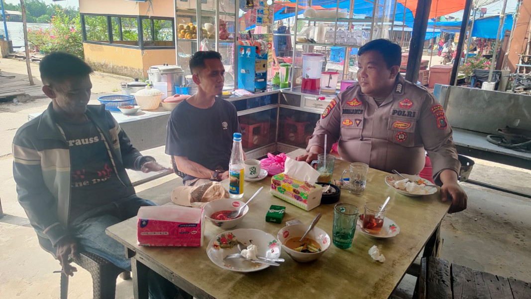 Dalam rangka Operasi Mantap Praja Tahun 2024, Bripka Ronald Colling System Manfaatkan Warung Kopi