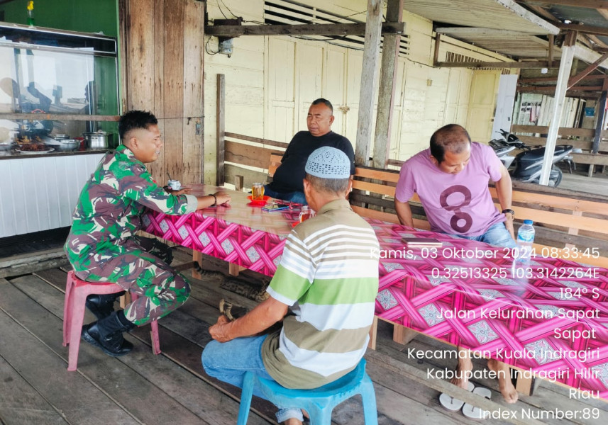Jaga Keamanan dan Ketenteraman Desa Melalui Komsos Babinsa Koramil 04/Kuindra