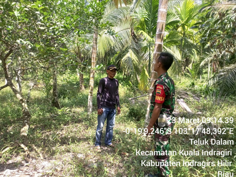 Babinsa Koramil 04/Kuindra Berikan Himbauan Terkait Dampak Karhutla