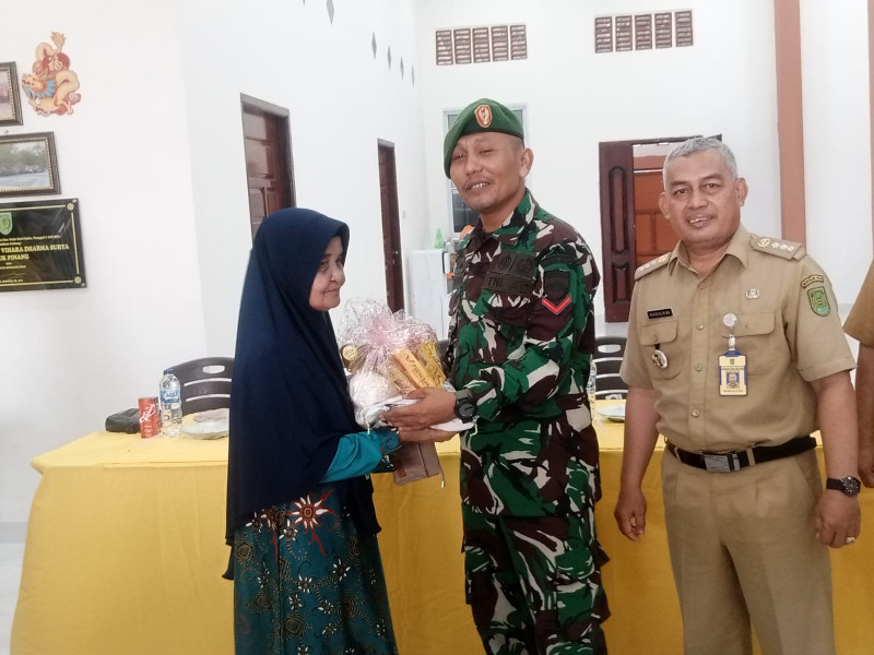 Pemberian Sembako Tahunan Oleh Yayasan Sekolah Vihara Dharma Surya Kecamatan Gaung Anak Serka