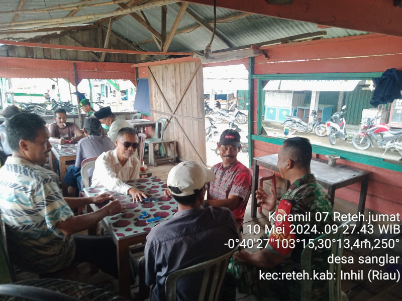 Koramil 07/Reteh Rutin Laksanakan Komsos Guna Jaga Kedekatan Dengan Warga