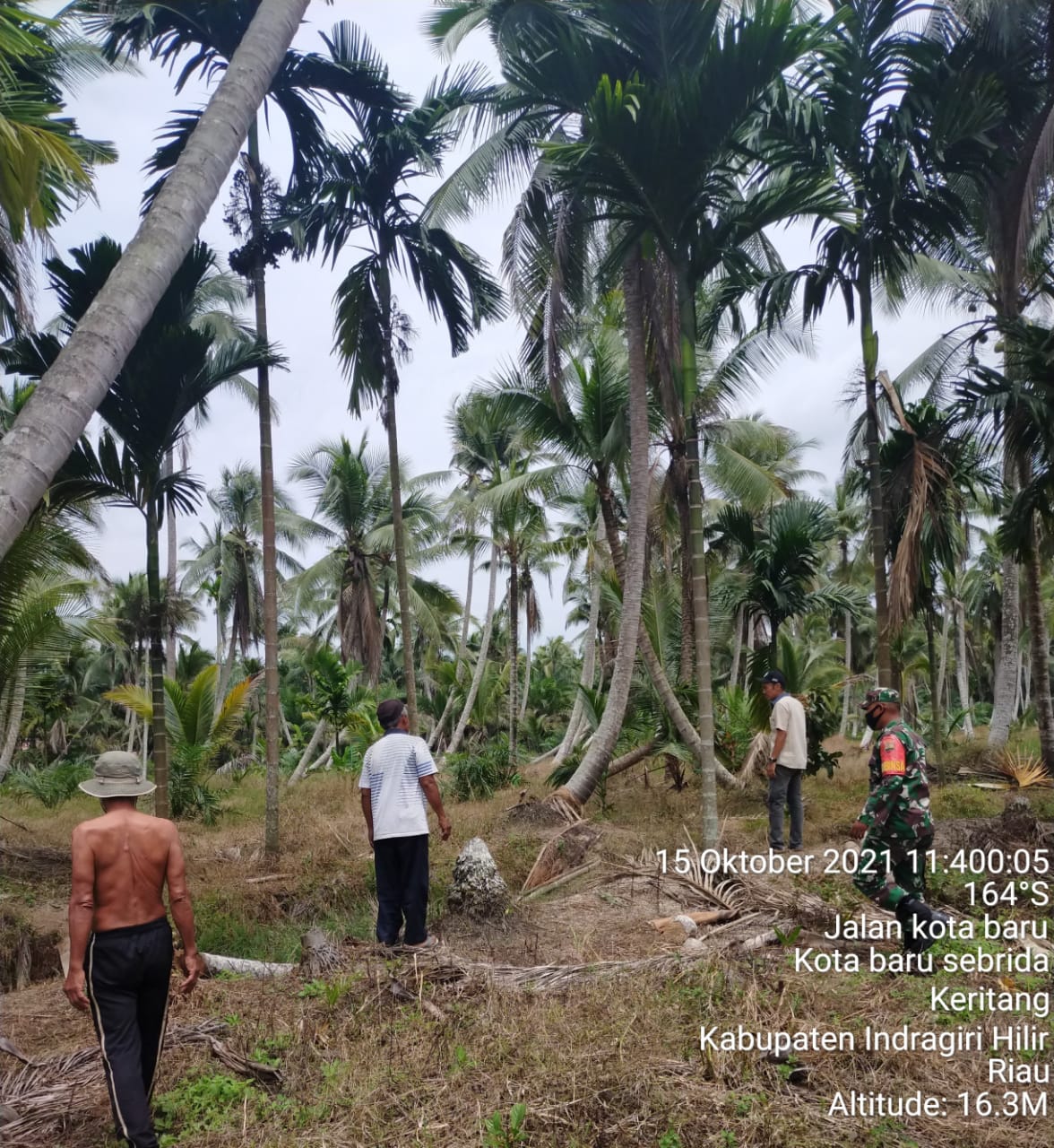 Hindari Kebakaran Hutan dan Lahan, Babinsa 09/Kemuning Rutin Lakukan Patroli Karhutla