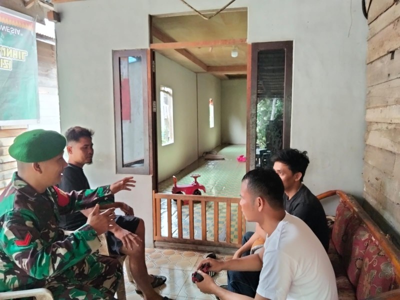 Babinsa Koramil 05/GAS Koptu Umar Nasution Laksanakan Pengawasan SDM di Wilayah Binaan