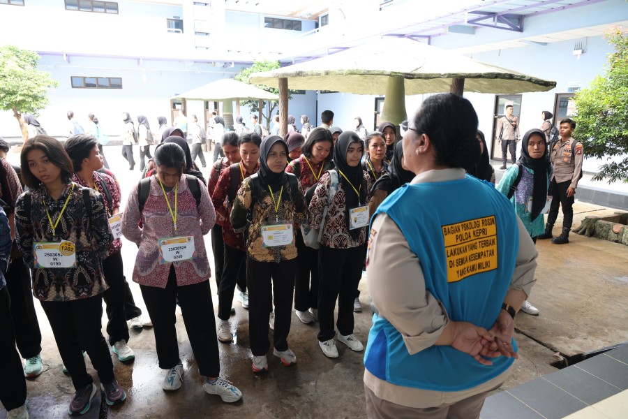 Polda Kepri Laksanakan Tes psikologi Calon Bintara Wanita : Pastikan Proses Transparan Dan Bebas Intervensi Polda Kepri Laksanakan Tes psikologi Calon Bintara Wanita : Pastikan Proses Transparan Dan Bebas Intervensi