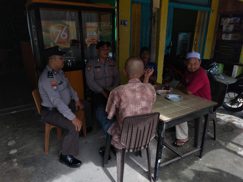 Aipda Ricci Ronaldy Ps.Kanit Binmas Polsek Gaung Melaksanakan Kegiatan Sambang Kepada Masyarakat