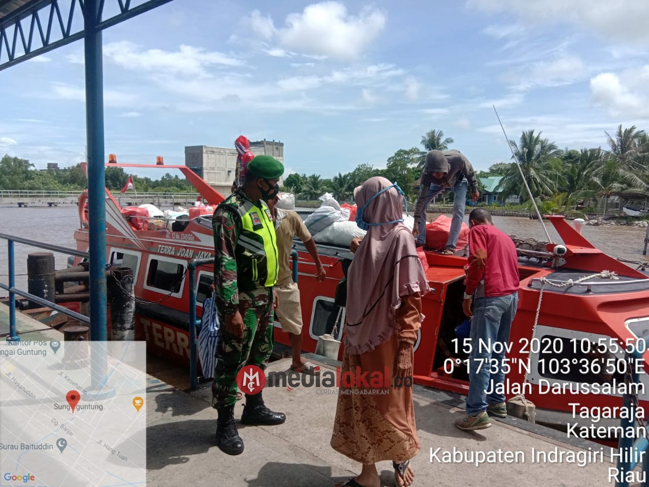 Babinsa Koramil 06/Kateman Lakukan Gakplin di Pelabuhan HK Bersama Satgas