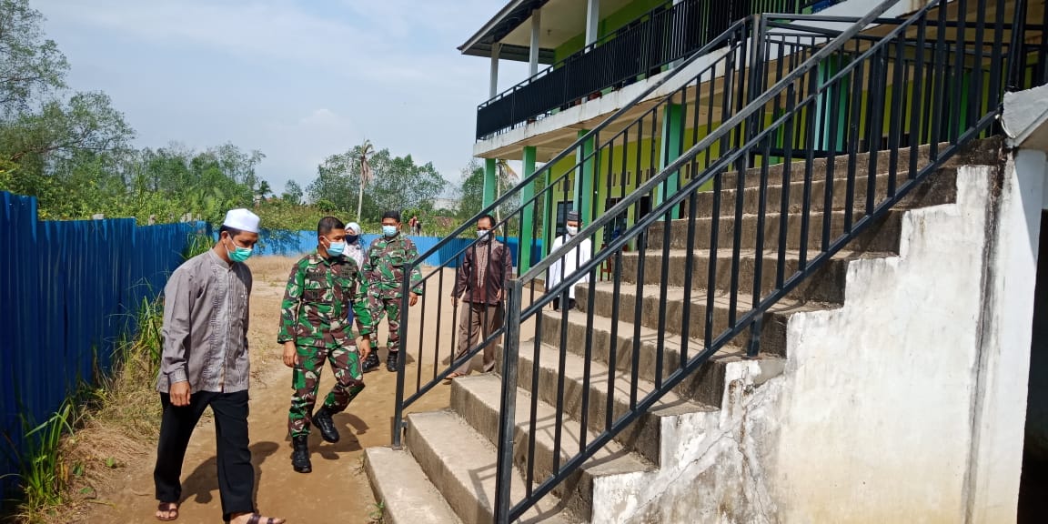 Pimpinan Ponpes Al Imtinan Putri Sambut Hangat Kunjungan Dandim 0314/Inhil