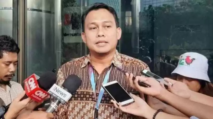 KPK akan Kirim Memori Banding ke PN Pekanbaru, Terkait Vonis 6 Tahun Penjara Amril Mukminin