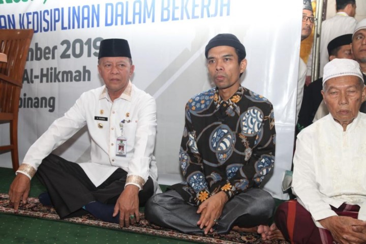 Ustadz Abdul Somad Isi Pengajian Bulanan Pemko Tanjungpinang