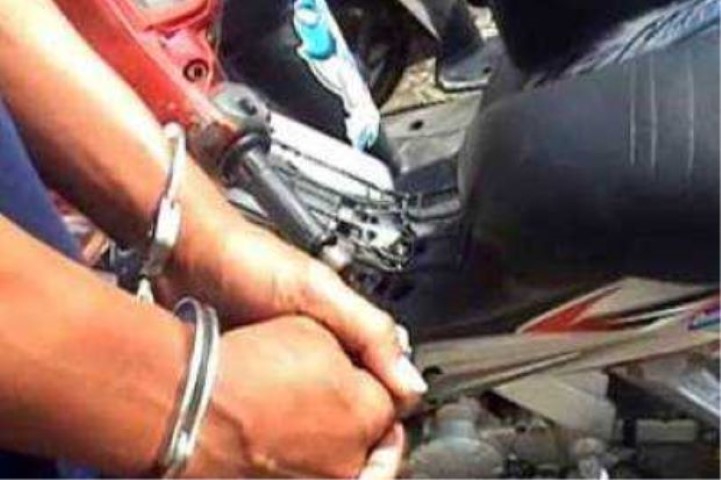 Bersembunyi di Rumahnya, Pelaku Penggelapan Sepeda Motor di Pelalawan Ini Berhasil Dibekuk Aparat 