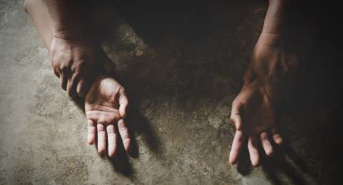 Diduga Gara-gara Tak Dilayani Istri, Ayah ini Tega Cabuli Anak Kandungnya