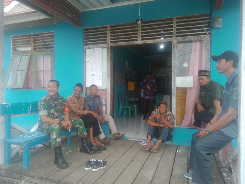 Babinsa Serda Johansah Tingkatkan Sinergitas Antar Sesama Di Wilayah Binaan