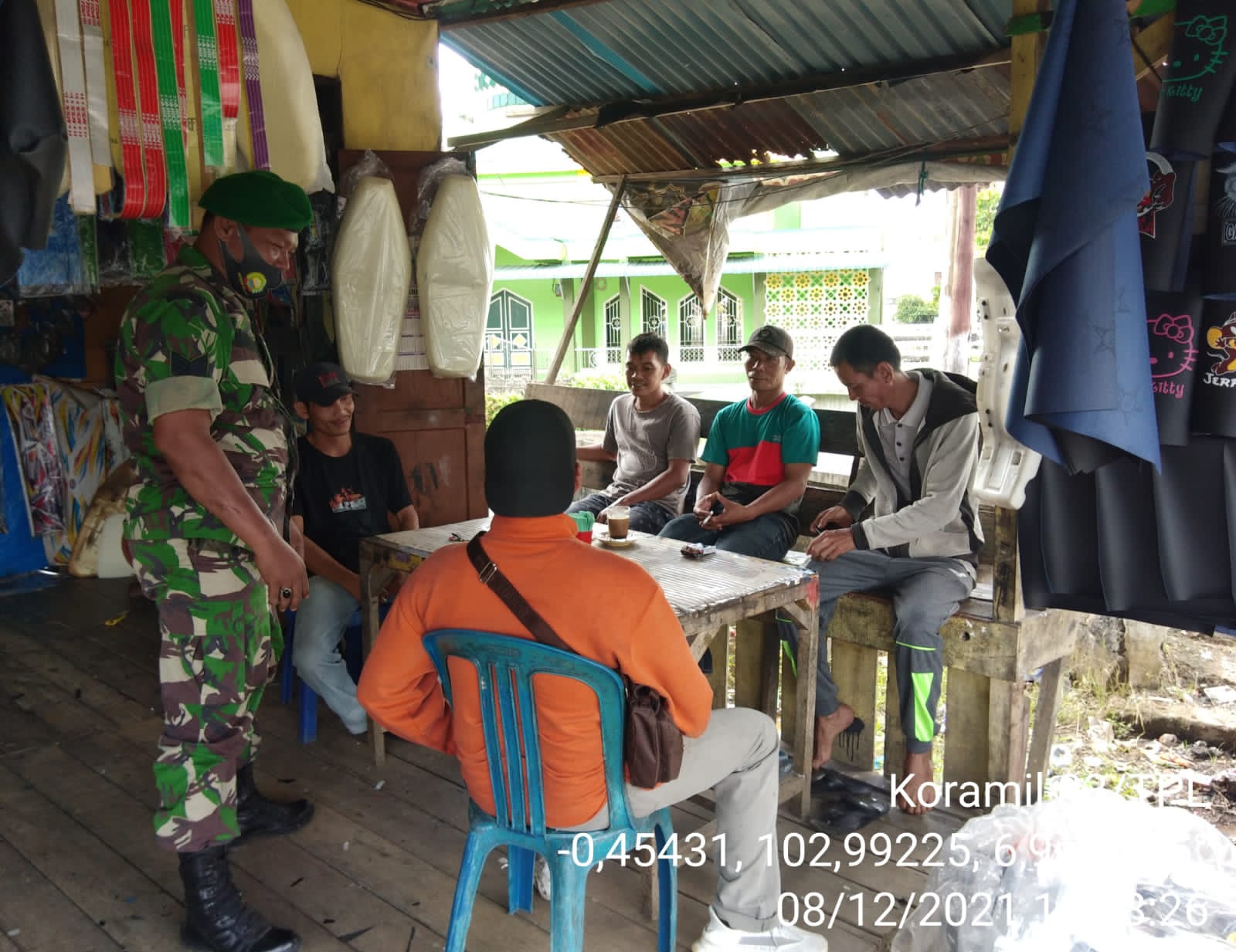 Komsos Babinsa 03/Tempuling dengan Warga Binaan Sebagai Silaturahmi