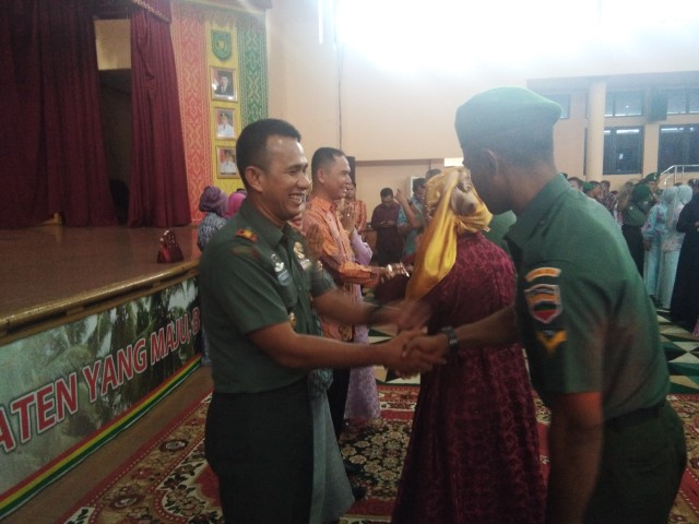 Suasana Haru Selimuti Pisah Sambut Dandim 0314/Inhil yang Lama dengan Yang Baru