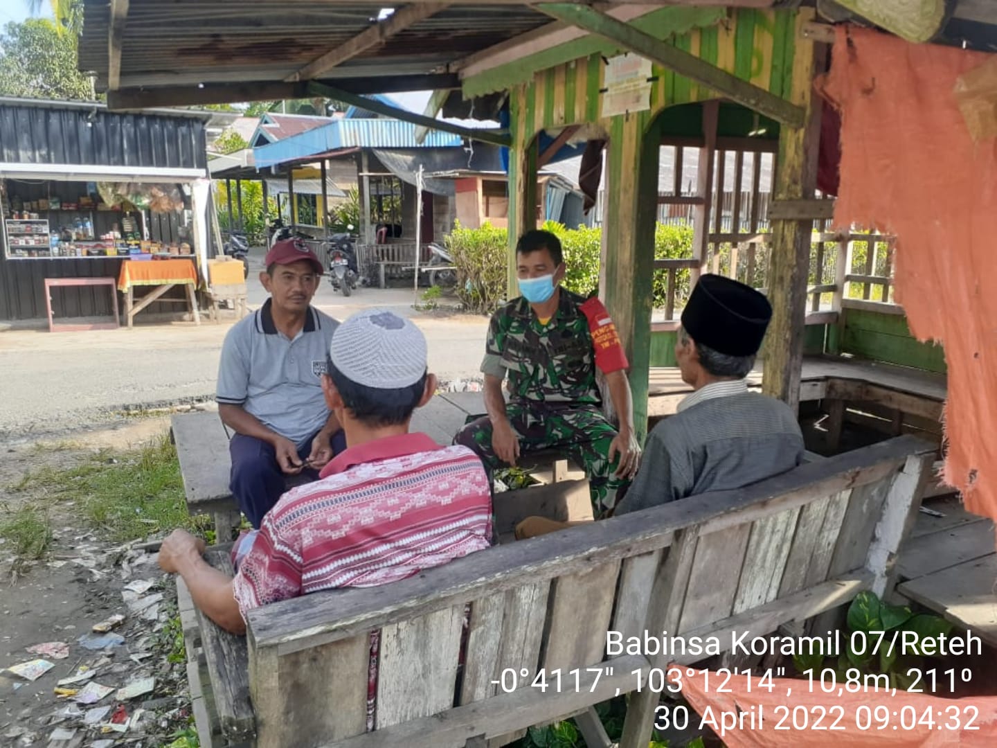 Pelda Nofiandi Aktif Lakukan Komsos Bersama Warga Kelurahan Metro