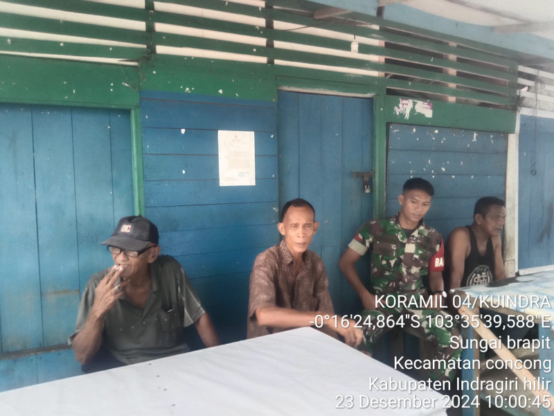 Babinsa Pratu Renaldy Pradina Dorong Kegiatan Kampung Pancasila di Kelurahan Sapat