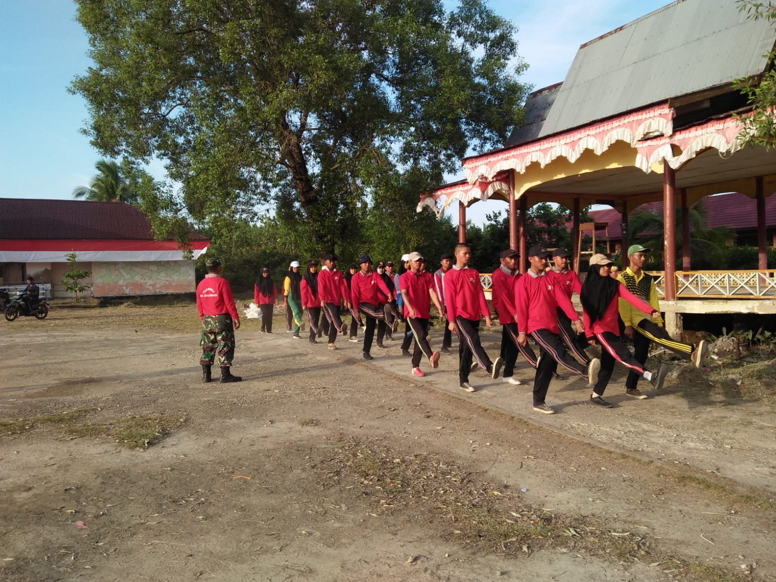 Persiapan Pelaksanaan HUT RI Ke 77 Oleh Babinsa Koramil 04/Kuindra