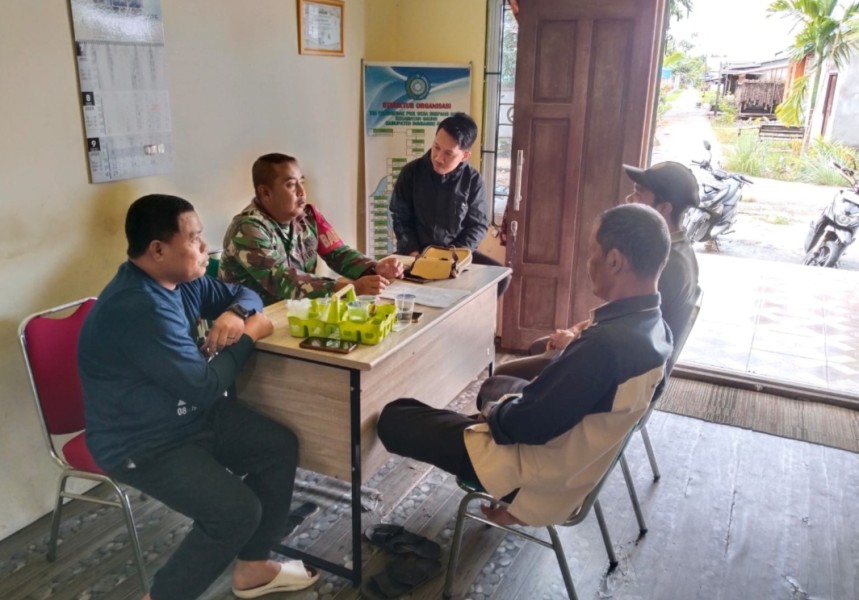 Bhabinsa Koramil 05/Gas Laksanakan Pengawasan SDM dan Komsos