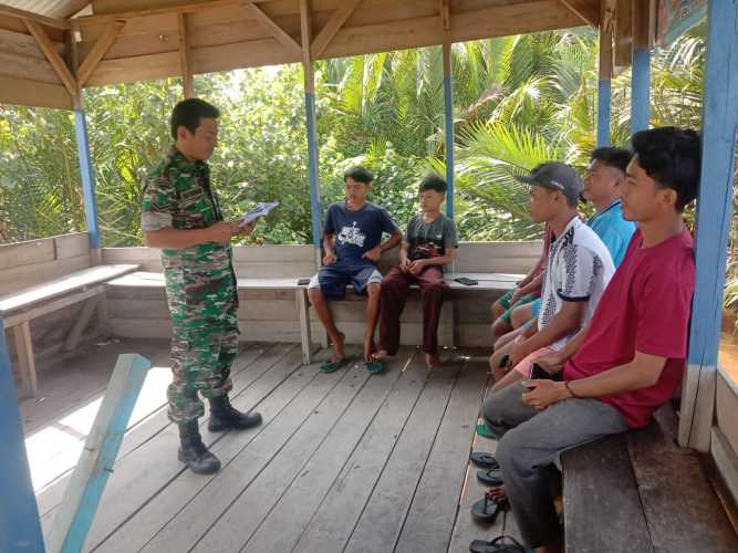 Babinsa Koramil 04/Kuindra Dampingi Sosialisasi Komcad