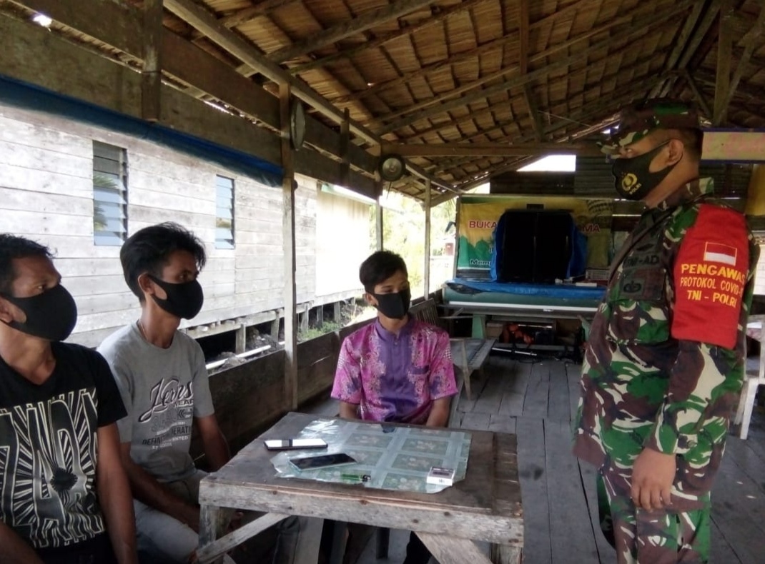 Komsos, Personil Koramil 04/Kuindra Sampaikan Hal Ini...