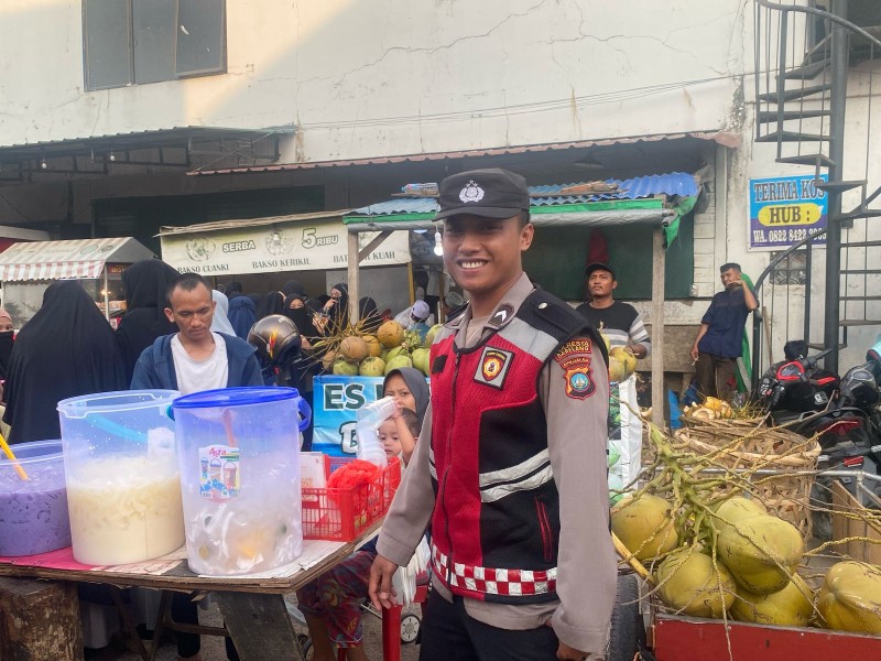 Pengamanan Pasar Tumpah/Bazar Ramadhan 1446 H di Wilayah Hukum Polsek Sekupang Berjalan Lancar