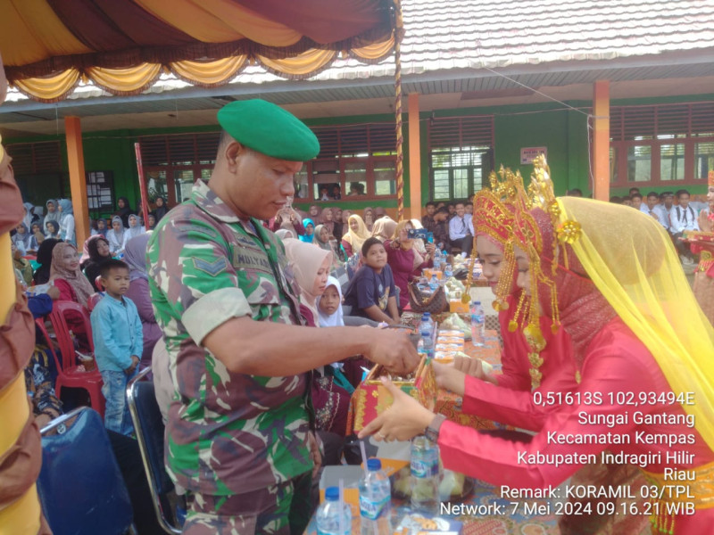 Manfaatkan Ilmu Yang Sudah Didapat, Pesan Babinsa Koramil 03/Tpl Saat Hadiri Pelepasan Siswa/i MTs Sullamul Ulum