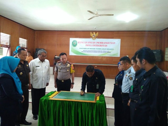 PN Tembilahan Kelas II Canangkan Pembangunan Zona Integritas Menuju WBK dan WBBM 