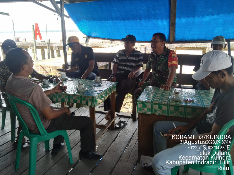 Tanamkan Sikap Toleransi Antar Sesama, Babinsa Koramil 04/Kuindra Menyampaikan Untuk Hidup Rukun di Binaan