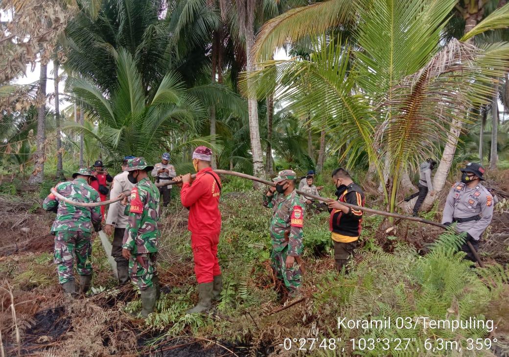 Hari Ketiga, Pendinginan Dilakukan Oleh Koramil 03/Tempuling dan Tim Satgas di Lokasi Karhutla 