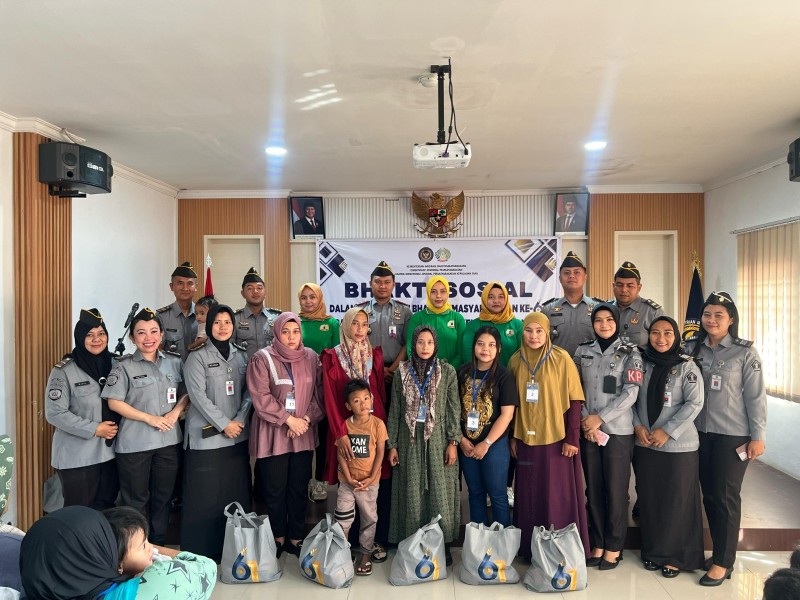 Kontribusi Nyata, Rutan Kelas IIA Bagikan Puluhan Sembako Dalam Rangka Peringati HBP Ke-61