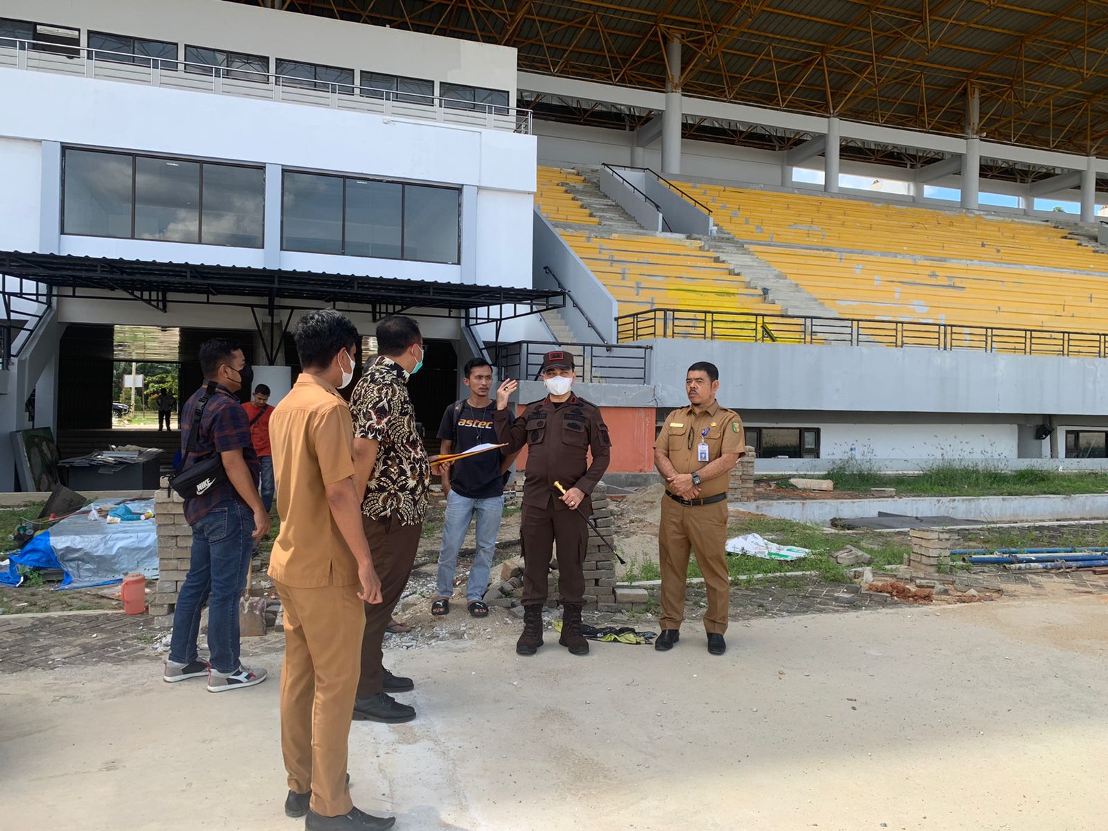 Tinjau Sejumlah Proyek, Kajari Kuansing: Jangan Sampai Porprov Terganggu Karena Tak Selesai