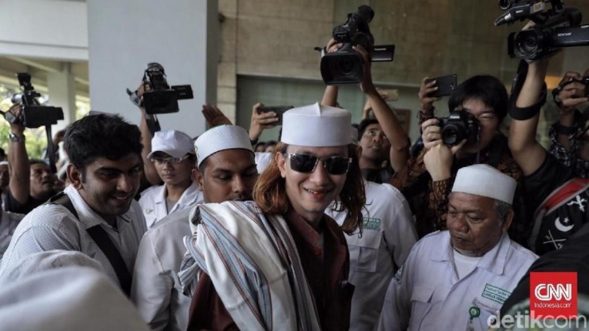 Habib Bahar bin Smith Dicekal Terkait Kasus Jokowi Banci