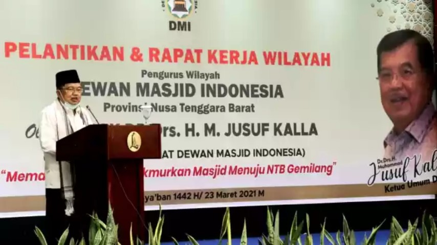 Sesuai Prokes, Salat Tarawih Bisa Dibagi Dua Shift