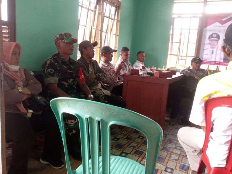 Babinsa Koramil 04/Kdr Dampingi Musyawarah Desa Dalam RKPDES Sungai Bela