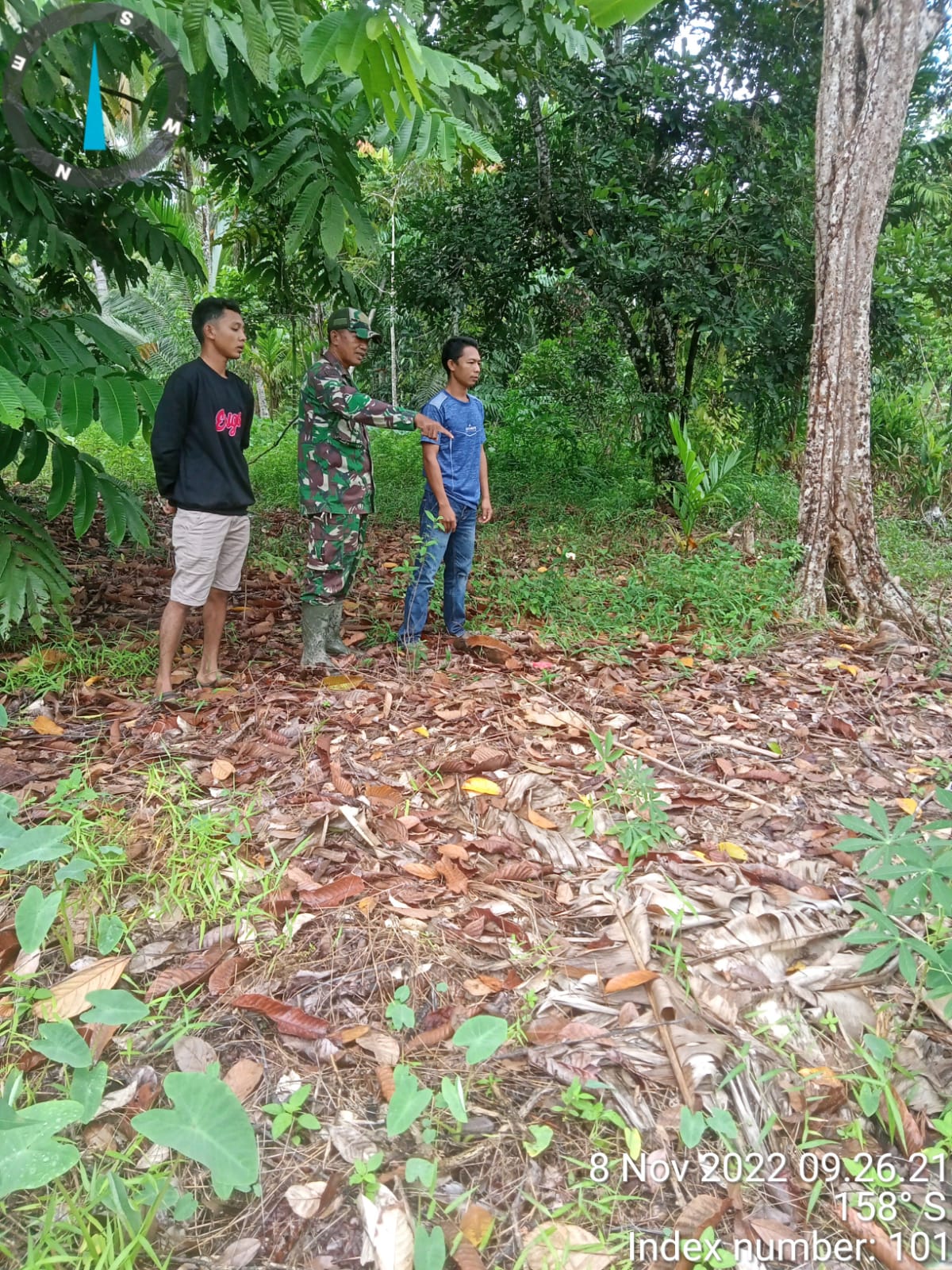 Cegah Kebakaran Bersama Babinsa Koramil 09/Kemuning dan Warga