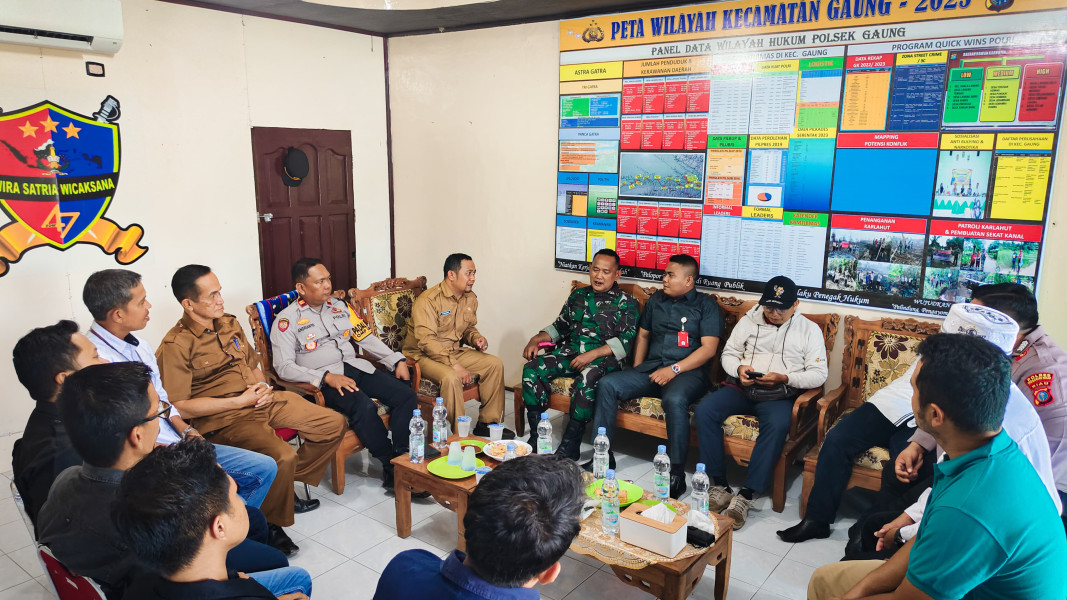 Danpos Ramil Serma Tota Melaksanakan Rapat Koordinasi Pilkada Damai di Ruangan Polsek Gaung