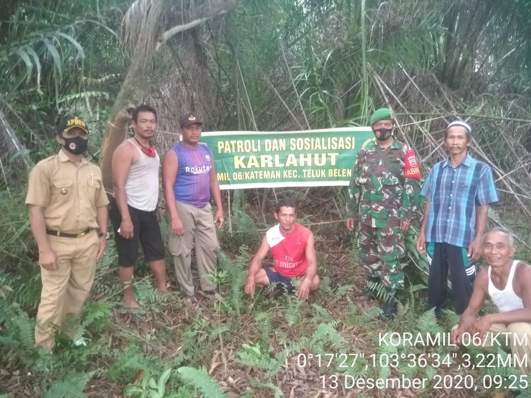 Cegah Karhutla, Babinsa dan Kades Beserta Masyarakat Lakukan Patroli Bersama
