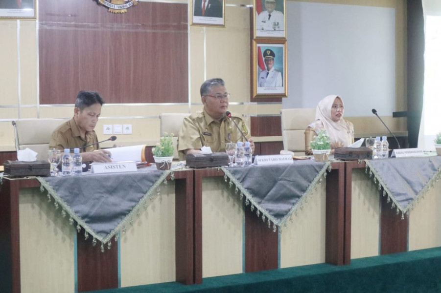 Pemkab Inhil Gelar Rapat Evaluasi Realisasi Fisik dan Keuangan APBD