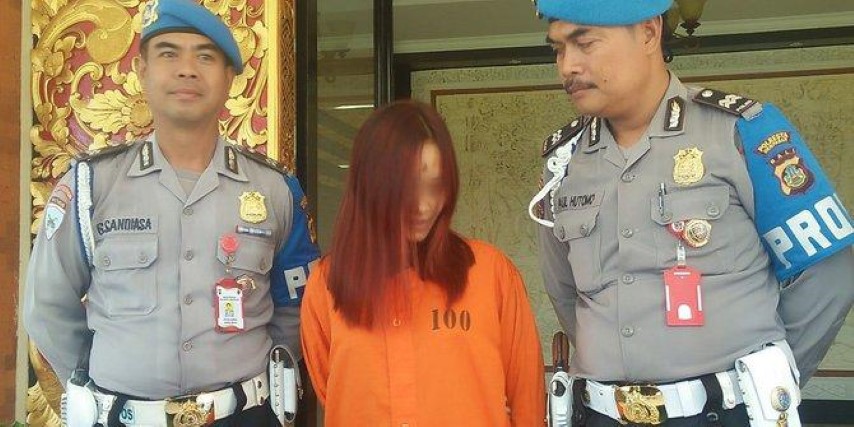 Kurir narkoba, cewek cantik ini ditangkap polisi bersama 36 paket sabu
