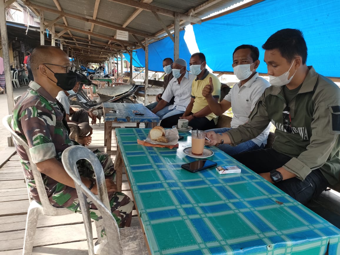 Terus Lakukan Keamanan dan Penjagaan Terhadap Desa Melalui Komsos Oleh Serda Ichlas Manalu